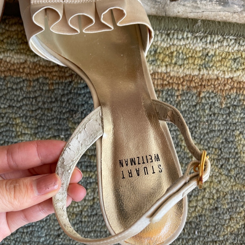Stuart Weitzman Cream/White Ruffle Heels - Picture 5 of 6